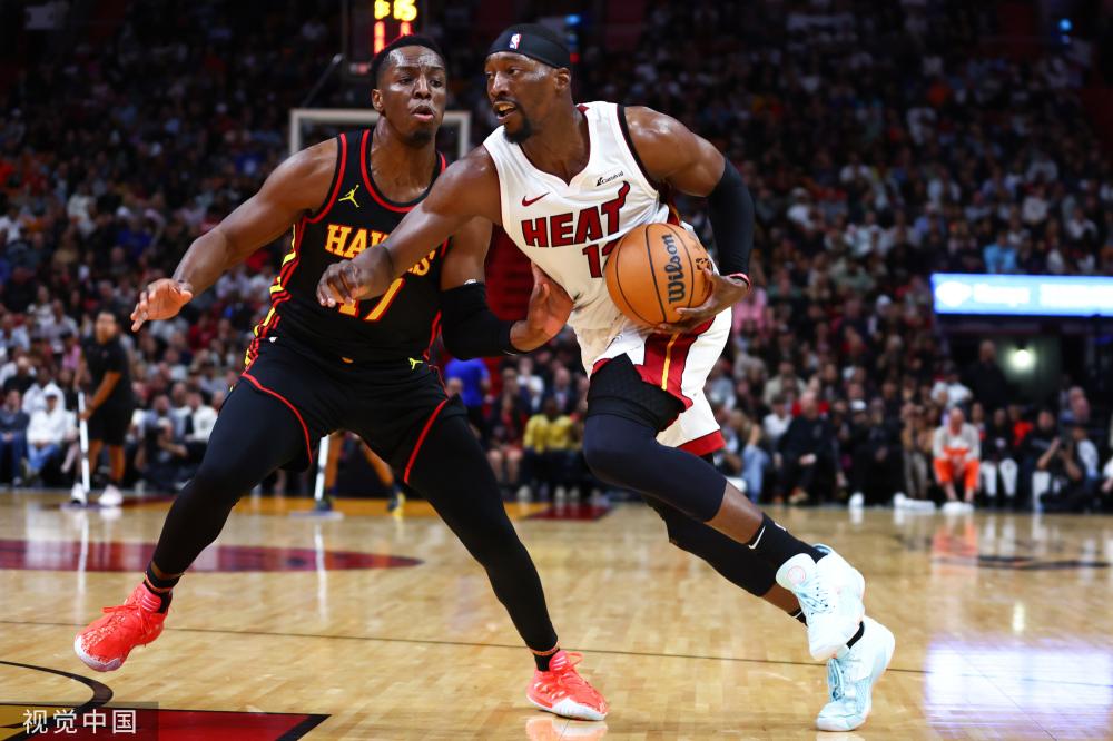 的比赛中脱 的比赛中脱