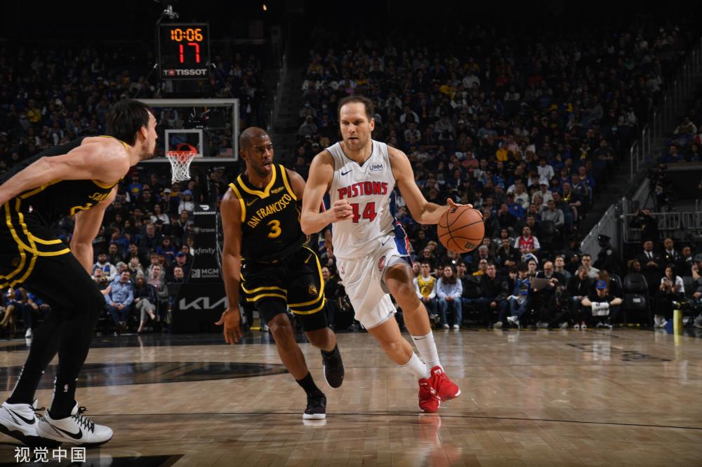 他在英格兰 他在英格兰